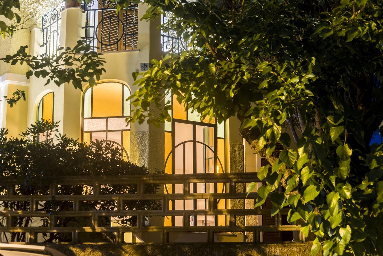 Bed and Breakfast Villino Emanuele Санта-Маринелла Екстер'єр фото