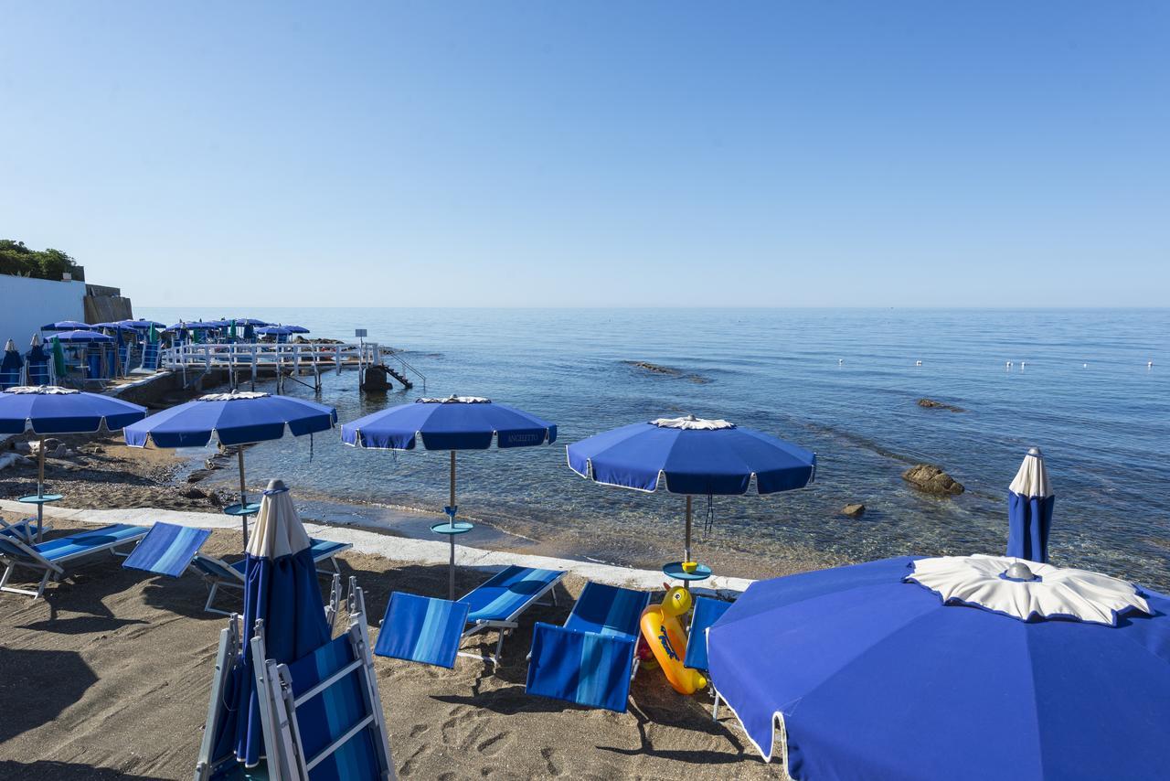 Bed and Breakfast Villino Emanuele Санта-Маринелла Екстер'єр фото